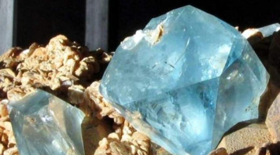 Топаз камень магические свойства знак зодиака. Голубой топаз или сибирский алмаз